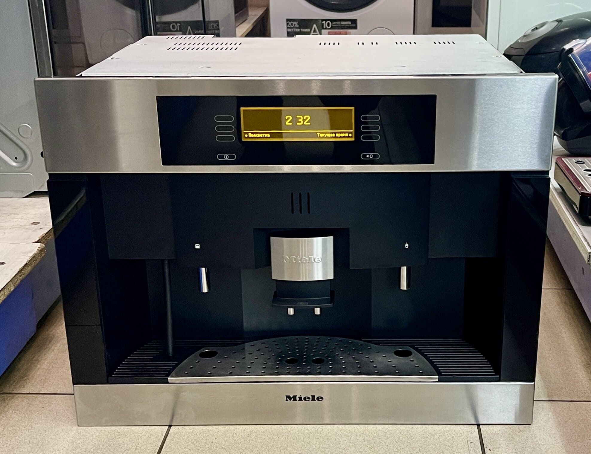 Вбудована кавомашина Miele CVA 4080