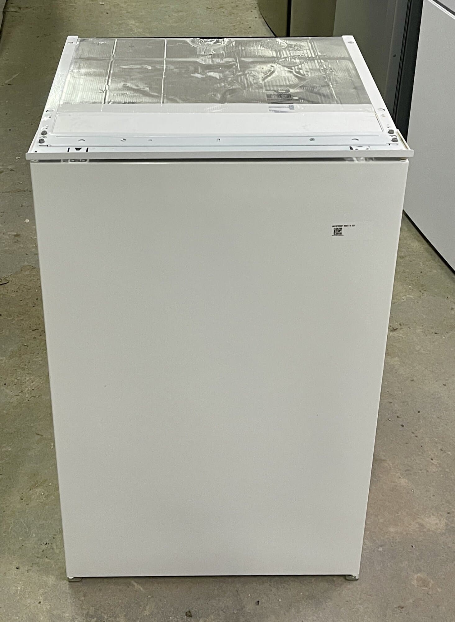 Вбудована морозильна камера Electrolux LUB3AE88S
