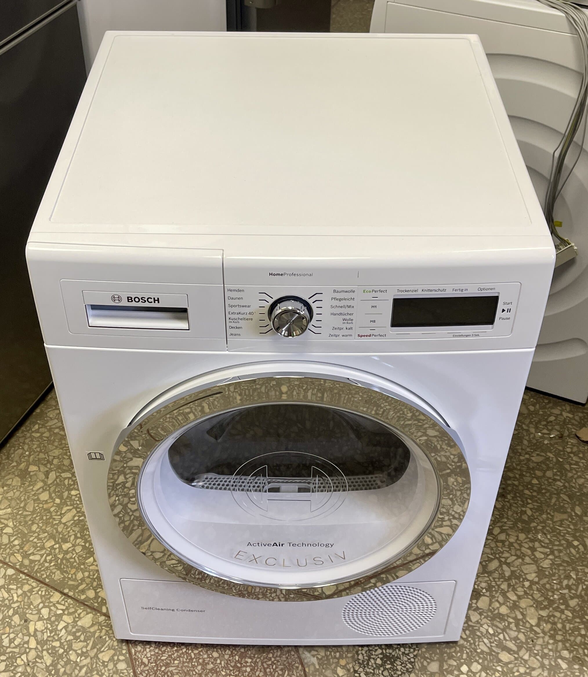 Сушильна машина Bosch WTY88780