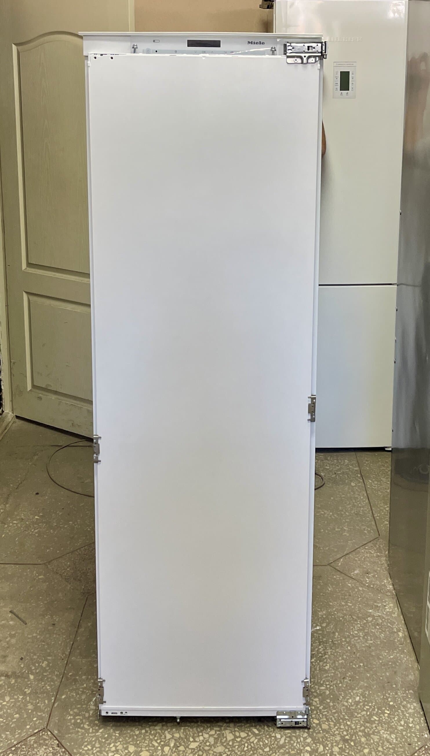 Вбудований холодильник Miele K 37682 iDF