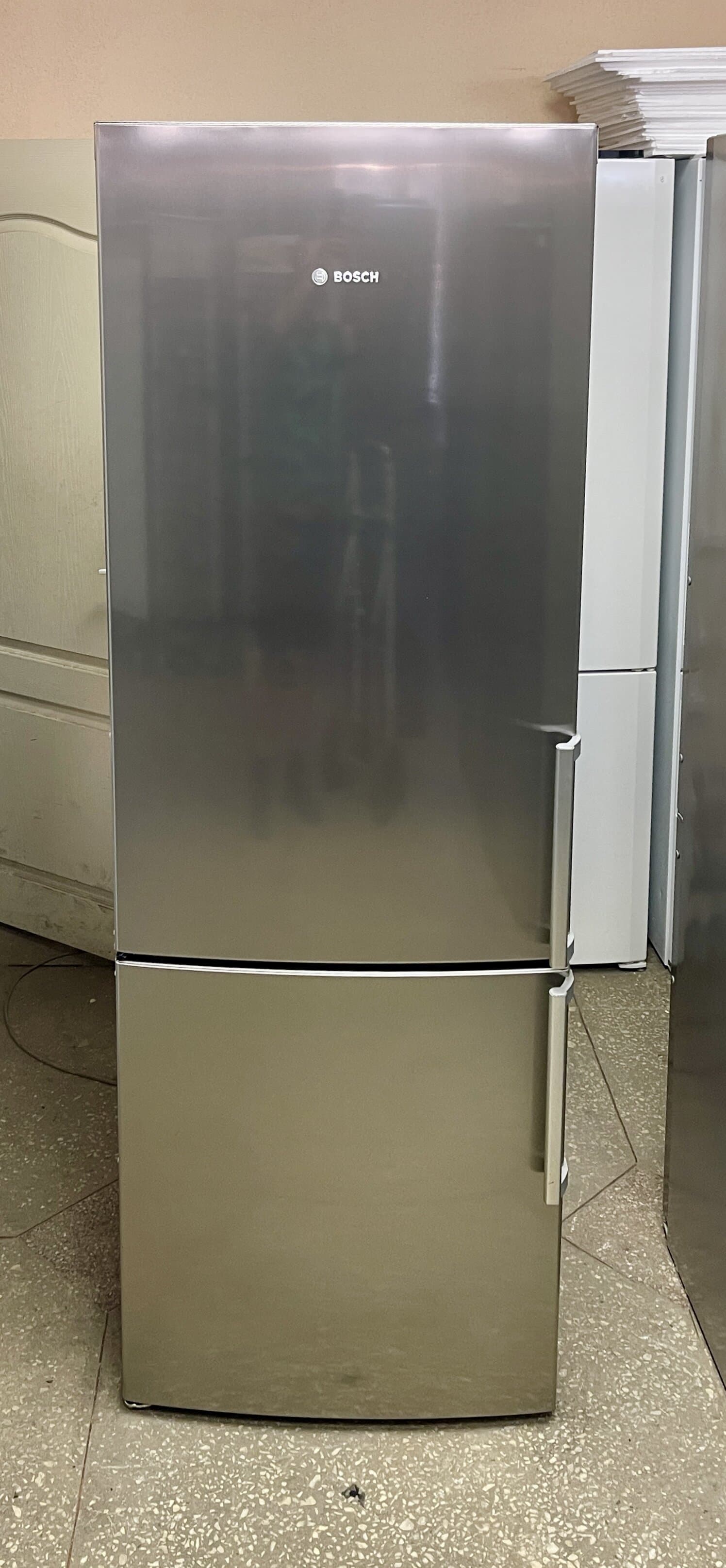 Холодильник Bosch KGE39A140/04