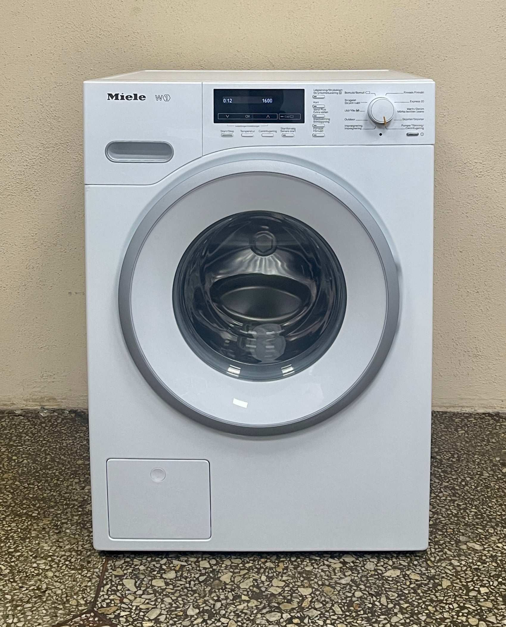Пральна машина Miele WMB120 — фото 1