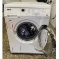 pral-na-mashina-miele-w527