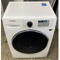 pral-na-mashina-iz-sushinnyam-samsung-wd8nk52e3aw