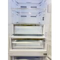 holodil-nik-electrolux-lnc7me32w4