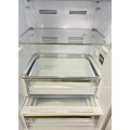 holodil-nik-electrolux-lnc7me32w4