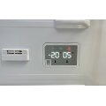 holodil-nik-electrolux-lnc7me32w4