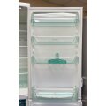 holodil-nik-electrolux-erb3802