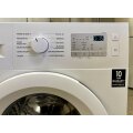 pral-na-mashina-samsung-ww60a3120wh