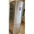 holodil-nik-liebherr-cbnes-3956-cbnes-3956